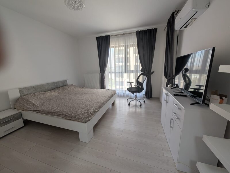 Plaza Mall, nou, parc Liniei, Anchor Plaza, garsoniera.