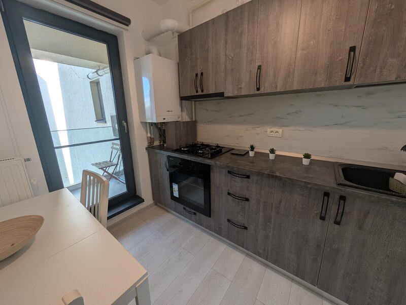 Plaza Mall, nou, parc Liniei, Anchor Plaza, garsoniera.