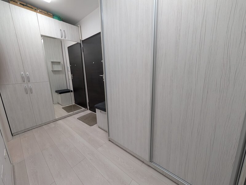 Plaza Mall, nou, parc Liniei, Anchor Plaza, garsoniera.